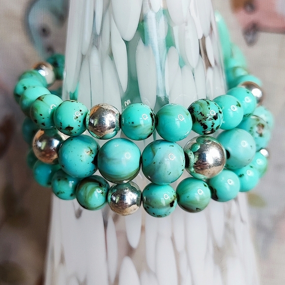 Carved Rose Triple Strand Beaded Stretch Bracelet Lacquered Silver Tone Artisan - Picture 4 of 7